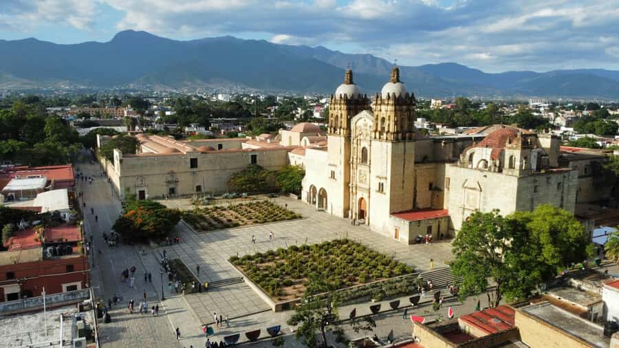 Oaxaca Walking Tour with a Local Guide: Pre-Hispanic Cultures and Heritage - San Pablo and other cultural landmarks: why religion shaped the city