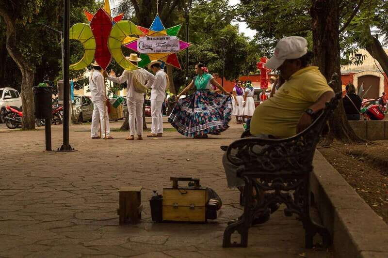 Oaxaca walking tour with a local photographer - The Coffee Stop Isn’t an Afterthought: It Helps Your Shooting