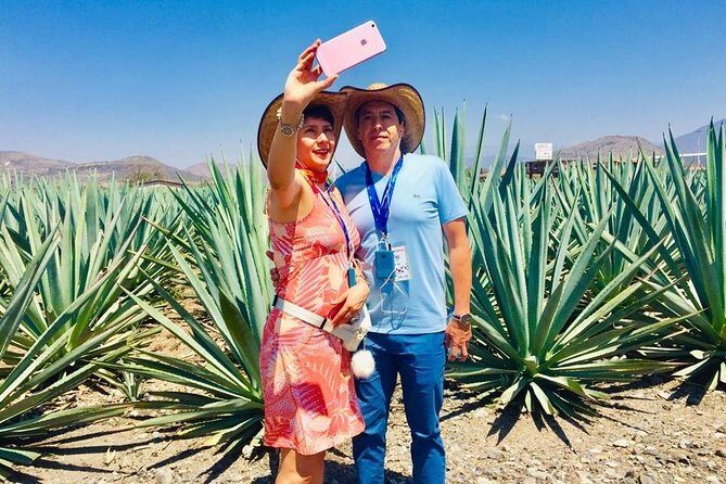 Private Tour, all inclusive: Tlacochahuaya, Mezcal, Teotitlán del Valle - The guides and why it matters: Rosario’s kind of context